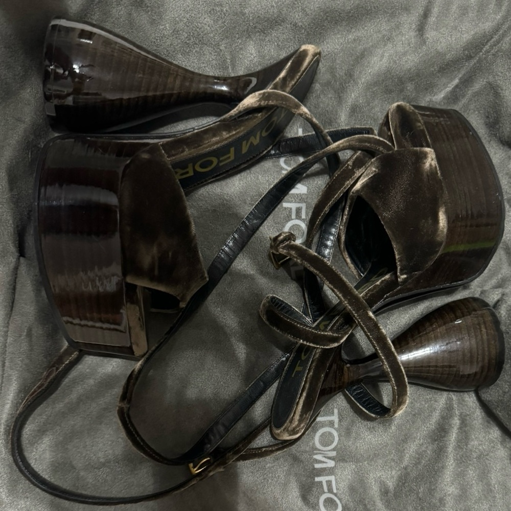 TOM FORD platform disco heel in brown velvet (open to offers!)